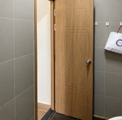 Cửa nhựa composite nhà vệ sinh