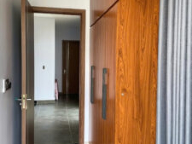Giải pháp cửa nhựa composite phòng ngủ sang trọng, hiện đại			