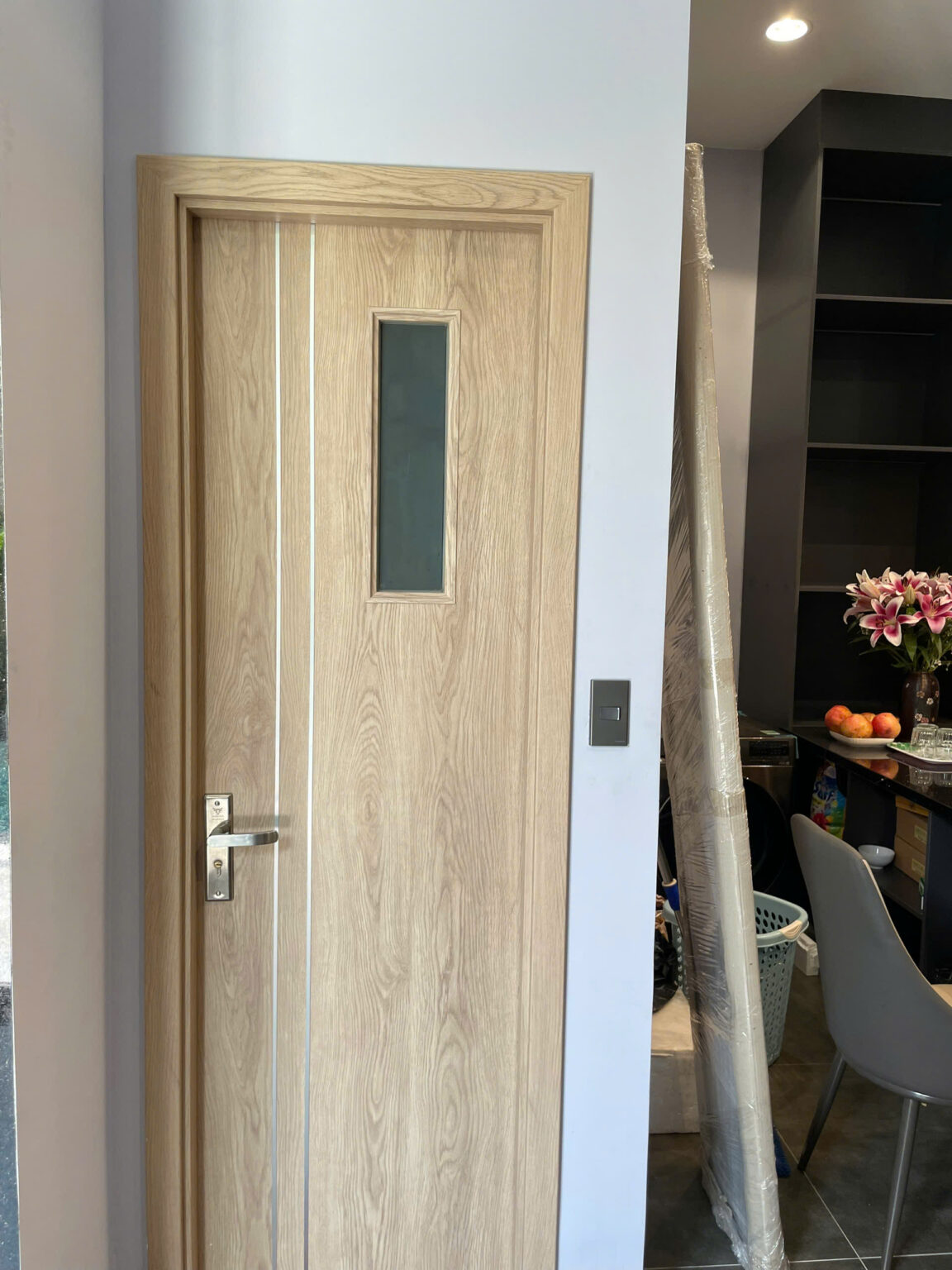 cửa nhựa composite nhà vệ sinh