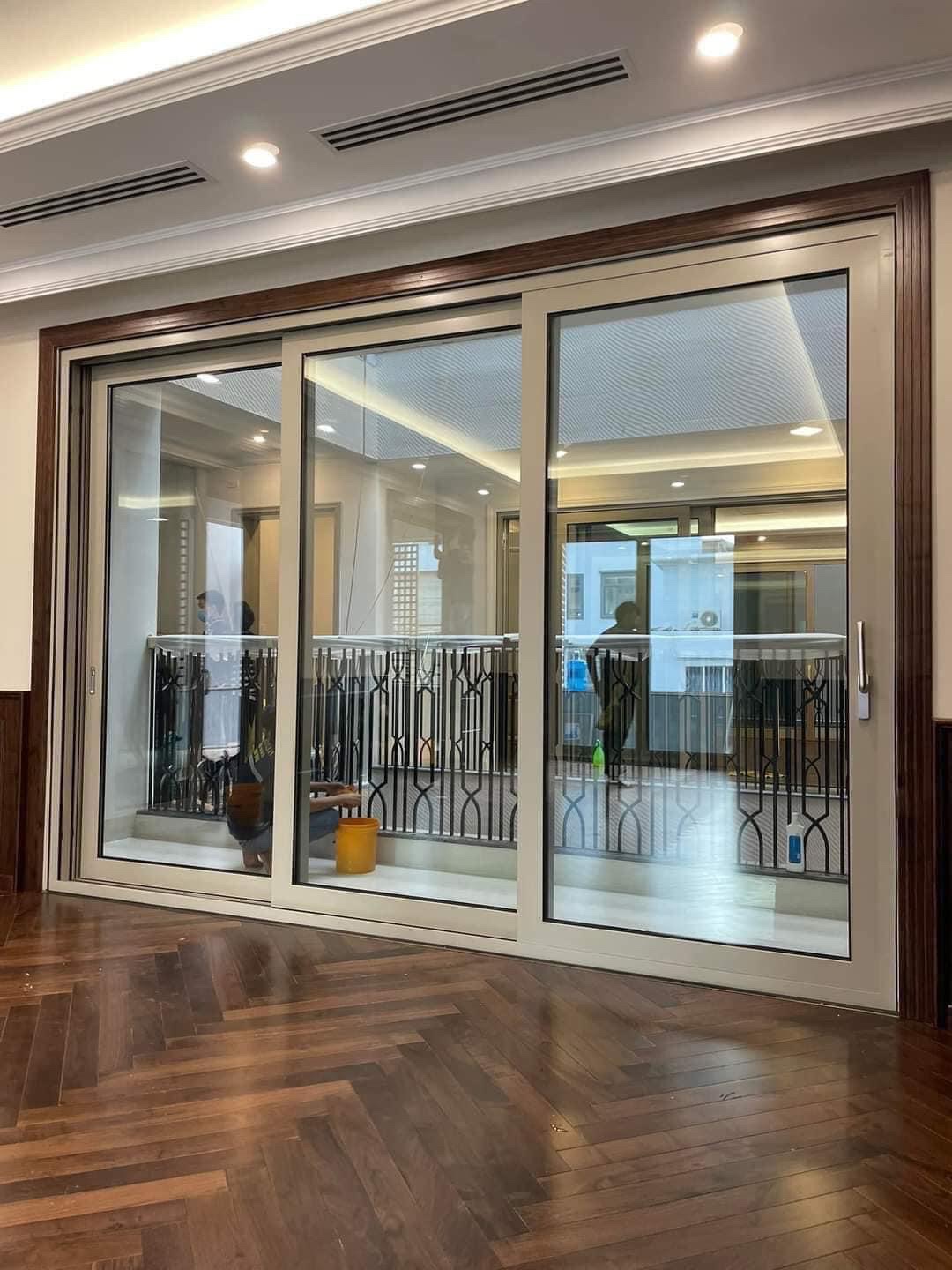 Cửa nhôm Maxpro hệ 83